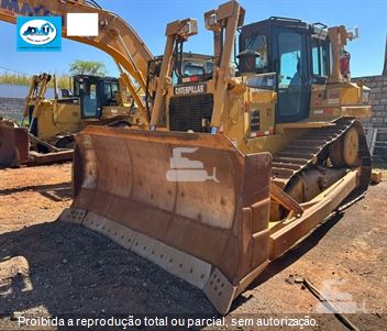 Trator de Esteira Caterpillar D6T