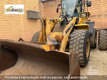 Pá Carregadeira Komatsu WA320