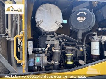 Pá Carregadeira Komatsu WA320
