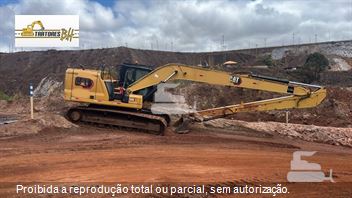 Escavadeira Caterpillar 320