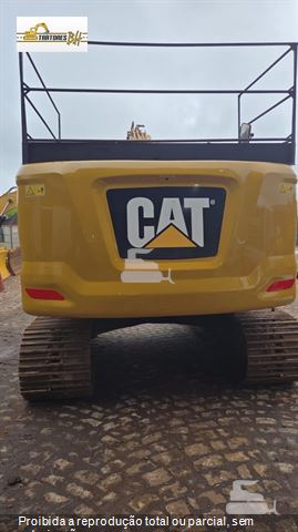 Escavadeira Caterpillar 320