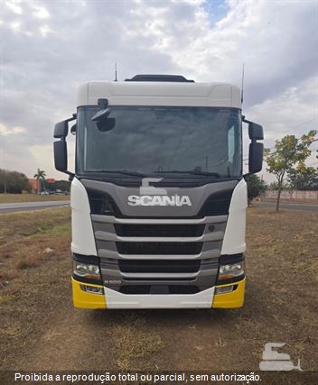 Caminhão Scania R-500 A 6x4 2p (Diesel)