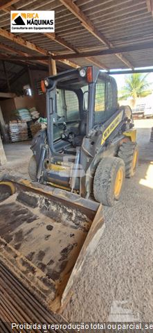 Mini-Carregadeira New Holland L218