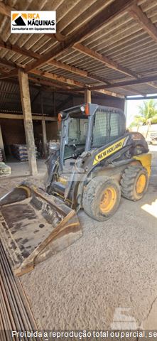 Mini-Carregadeira New Holland L218