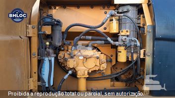 Escavadeira Caterpillar 320D2