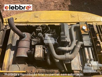 Escavadeira Komatsu PC160