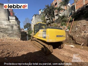 Escavadeira Komatsu PC160