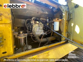 Escavadeira Komatsu PC160