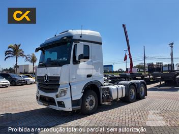 Caminhão Mercedes-Benz Actros 2651 S 6x4 2p (Diesel)(E5)