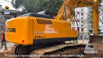 Escavadeira Hyundai R210LC-7