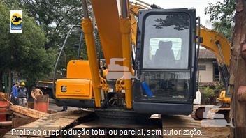Escavadeira Hyundai R210LC-7