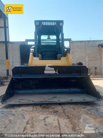Mini-Carregadeira Caterpillar 232B