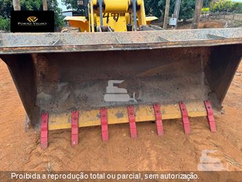 Pá Carregadeira New Holland 12D