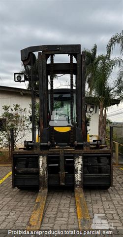 Empilhadeira Yale GP25
