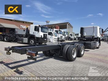 Caminhão Volkswagen 33-460 Constellation 6x4 2p (diesel)(E5)