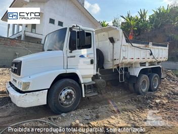 Caminhão Mercedes-Benz L-1620 3-Eixos 2p (diesel)