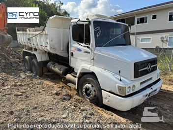 Caminhão Mercedes-Benz L-1620 3-Eixos 2p (diesel)