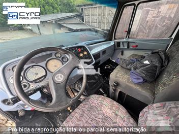 Caminhão Mercedes-Benz L-1620 3-Eixos 2p (diesel)