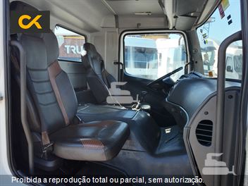 Caminhão Mercedes-Benz Atego 2730 6x4 2p (Diesel)(E5)