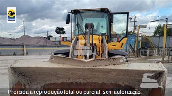 Pá Carregadeira Volvo L70F