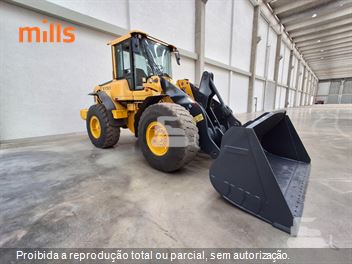 Pá Carregadeira Volvo L70F