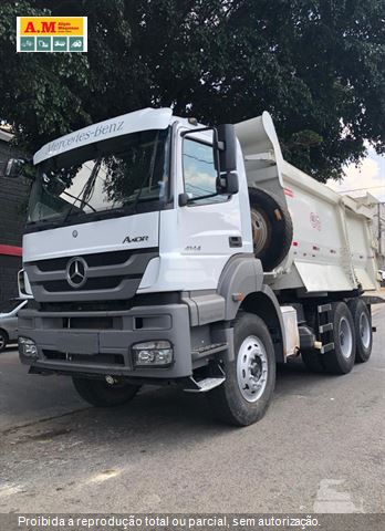 Caminhão Mercedes-Benz Axor 4144 K 6x4 2p (diesel)