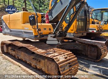 Escavadeira Hyundai R220LC-9