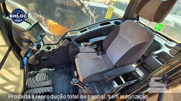 Escavadeira Hyundai R220LC-9