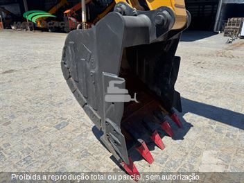 Escavadeira Caterpillar 320