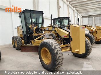 Motoniveladora Caterpillar 120