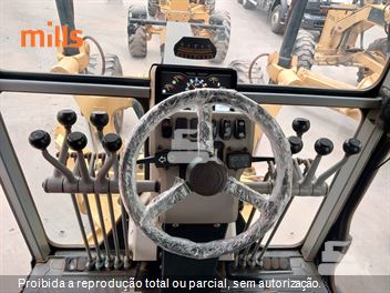 Motoniveladora Caterpillar 120