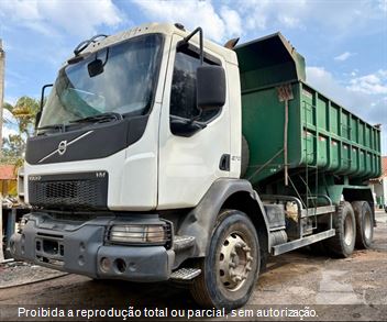 Caminhão Volvo VM 270 6x4 2p (Diesel) (E5)