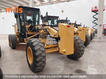 Motoniveladora Caterpillar 120