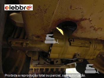 Rolo Compactador Caterpillar CP-533E