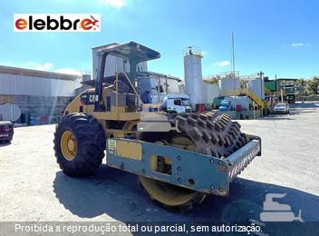 Rolo Compactador Caterpillar CP-533E