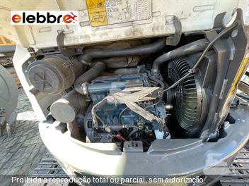 Mini-Escavadeira Bobcat E45