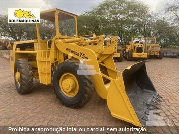 Pá Carregadeira Michigan 75III