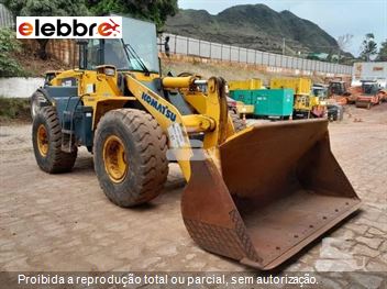 Pá Carregadeira Komatsu WA320