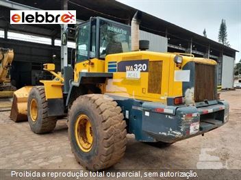 Pá Carregadeira Komatsu WA320