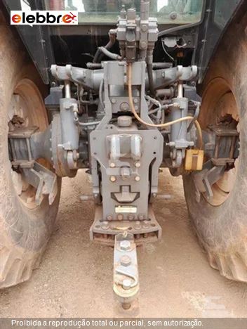 Trator Agrícola Valtra BH165
