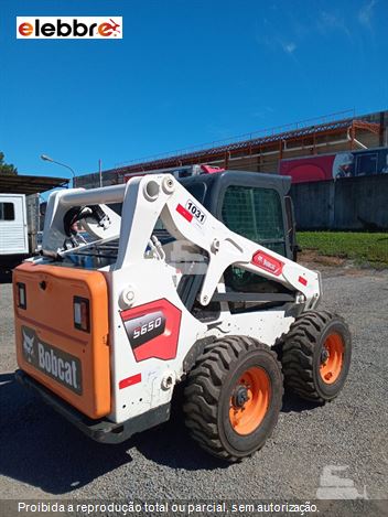Mini-Carregadeira Bobcat S650