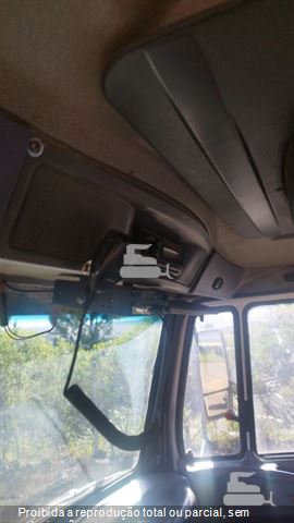 Caminhão Mercedes-Benz 2423 6X4 3-Eixos 2p (diesel)