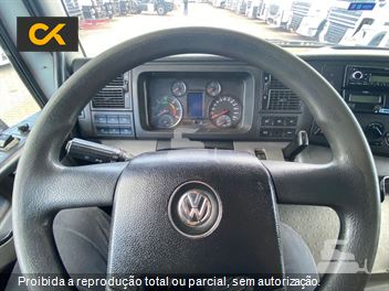 Caminhão Volkswagen 25-420 Constellation 6x2 2p (Diesel)(E5)