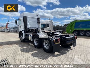 Caminhão Volkswagen 25-420 Constellation 6x2 2p (Diesel)(E5)