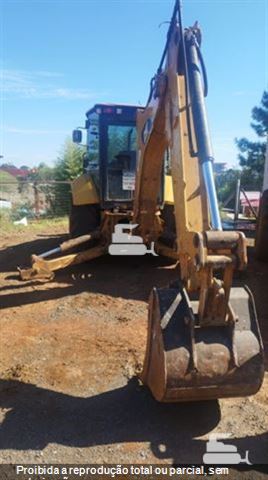 Retro Escavadeira Caterpillar 416F2