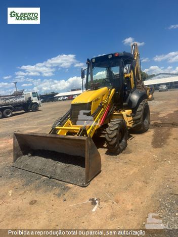 Retro Escavadeira New Holland B95B