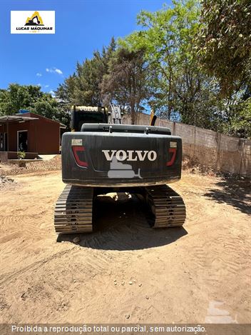 Escavadeira Volvo EC140B