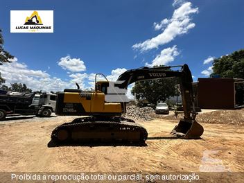 Escavadeira Volvo EC140B