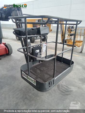 Plataforma Aérea (Elevatória) Manitou 120 AETJ-C