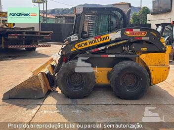 Mini-Carregadeira New Holland L320
